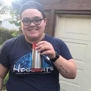 Meet your Posher, Cate